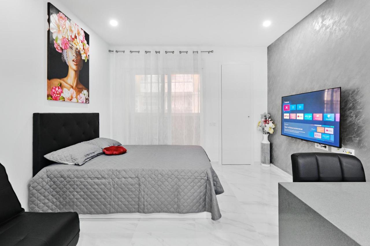 Centro Modern & Apartment